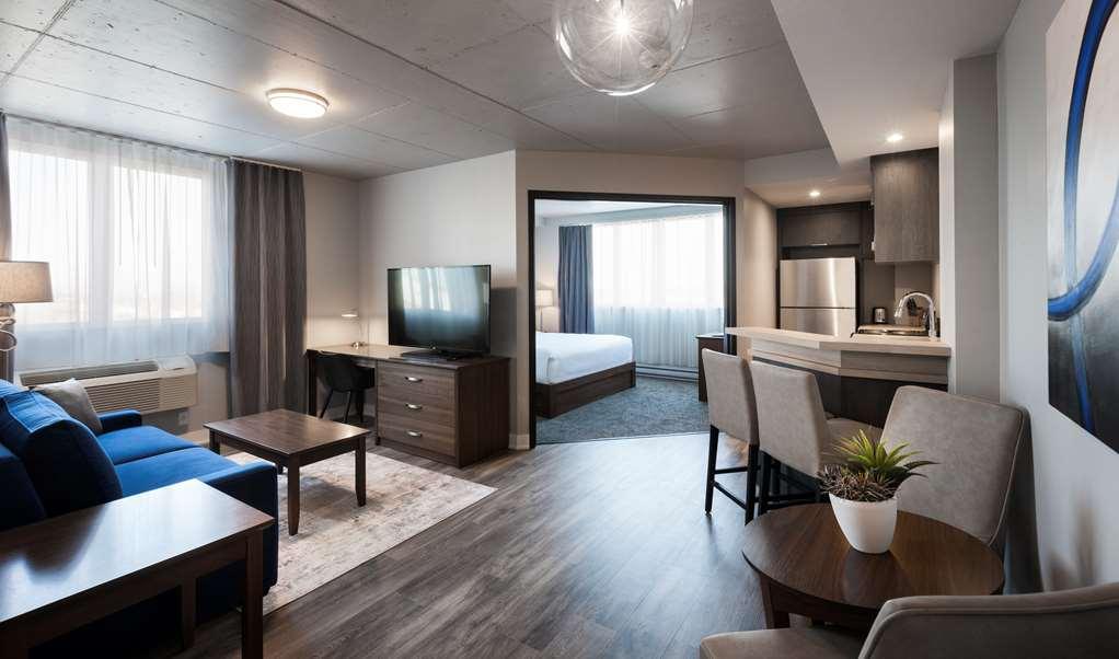 Imperia Hotel Et Suites ブーシャーヴィル 部屋 写真