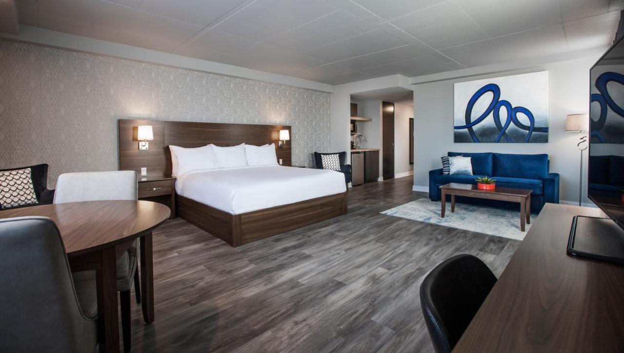 Imperia Hotel Et Suites ブーシャーヴィル エクステリア 写真